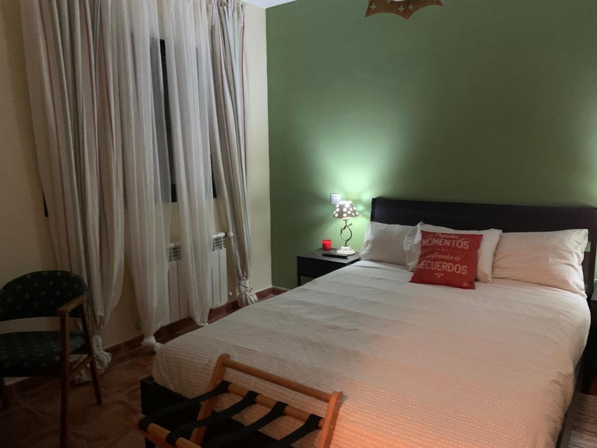 Navas de San Antonio Chalet Pradonavas المظهر الخارجي الصورة