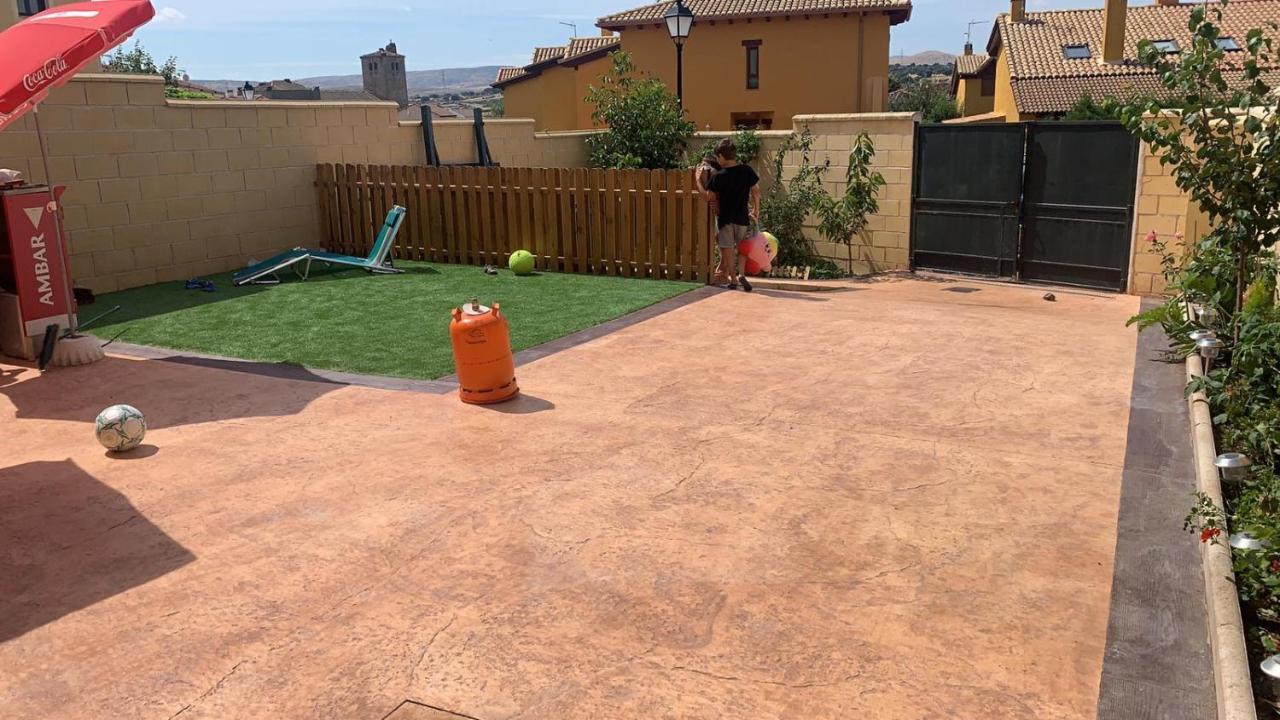 Navas de San Antonio Chalet Pradonavas المظهر الخارجي الصورة