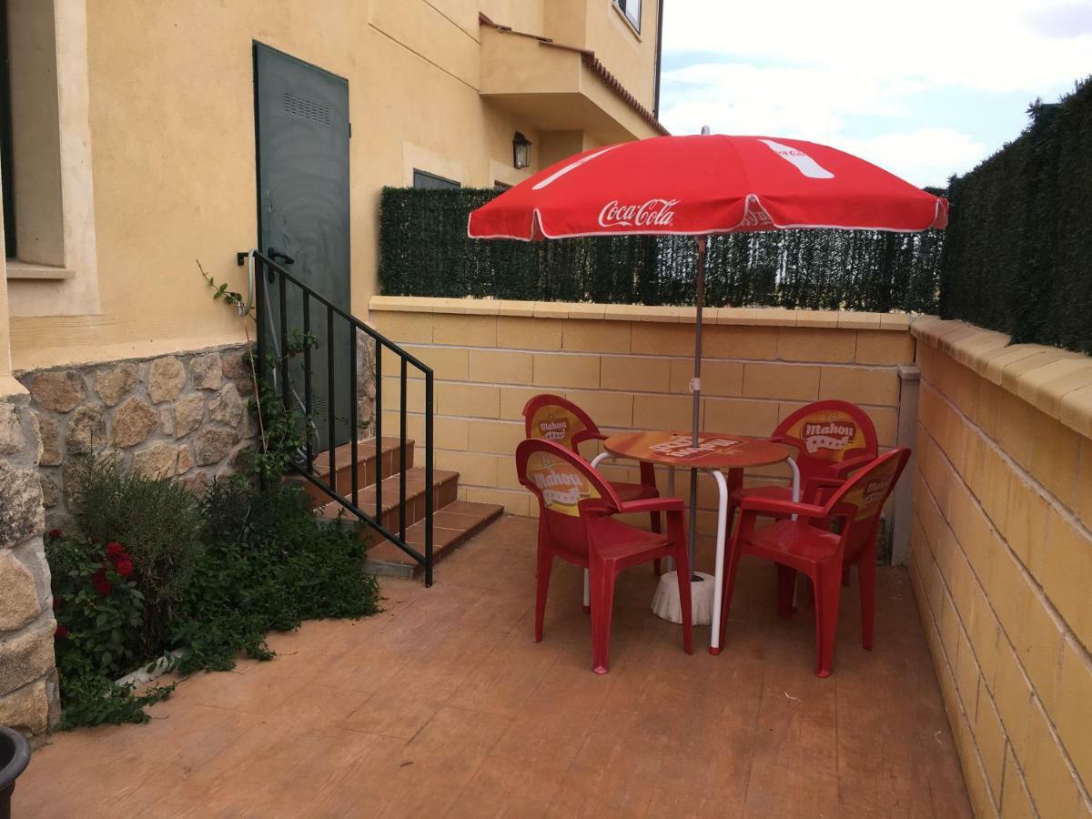Navas de San Antonio Chalet Pradonavas المظهر الخارجي الصورة